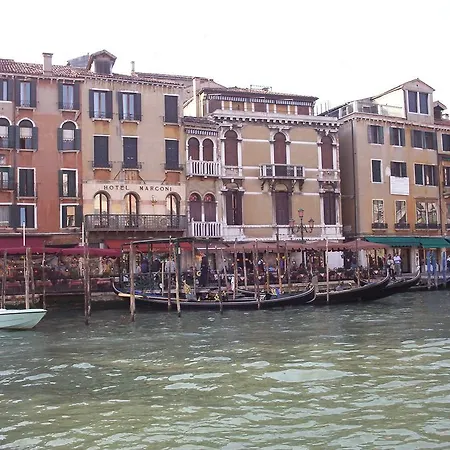 Rialto Bridge Romantic House Apartamento *